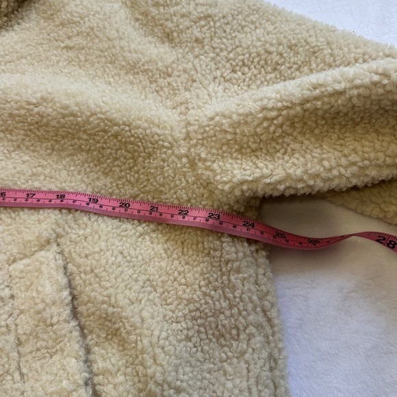 ASOS Desing womens‎ beige cream teddy fleece snap front jacket Sz 6 - Picture 8 of 11